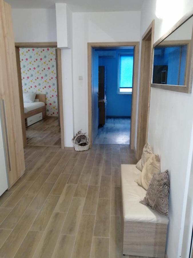 Yanakiev'S Central Apartment Burgas ภายนอก รูปภาพ