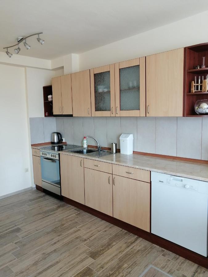 Yanakiev'S Central Apartment Burgas ภายนอก รูปภาพ