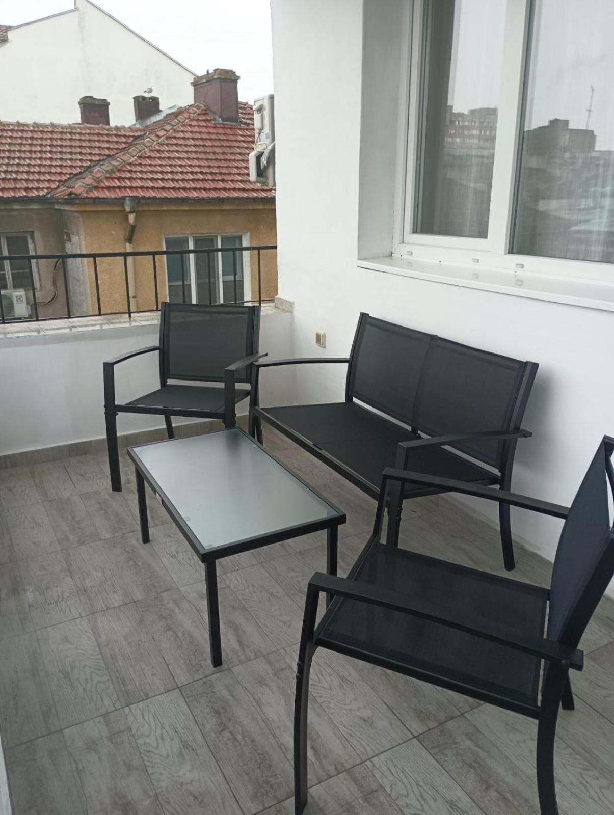 Yanakiev'S Central Apartment Burgas ภายนอก รูปภาพ